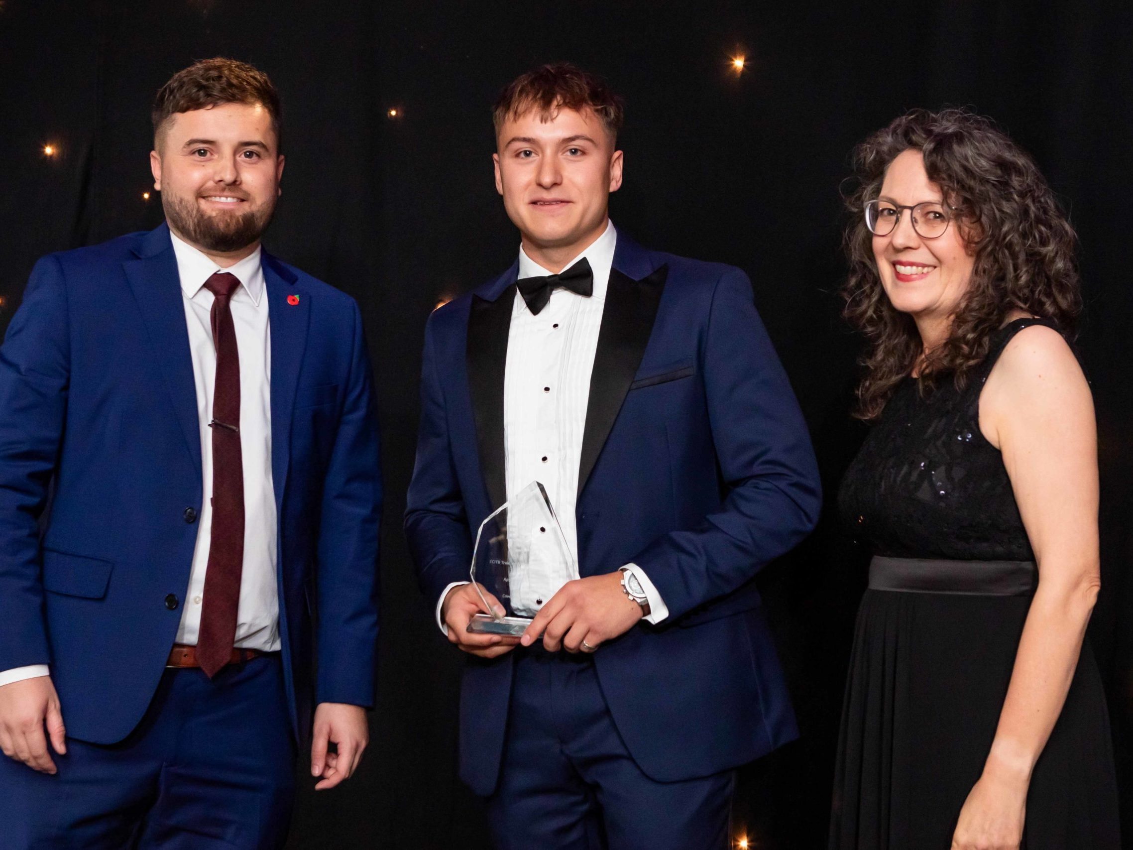 Luke Turner From Cavendish Nuclear Reveiving The Award From James Bunyan Of Sponsor CP Engineering And Host Kate Bellingham Scaled 1 Aspect Ratio 800 600